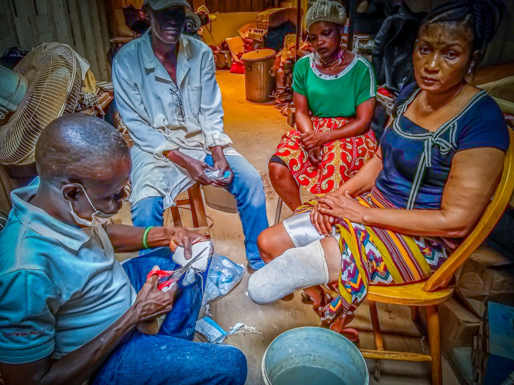 An ORMS technician assists while her friends look on